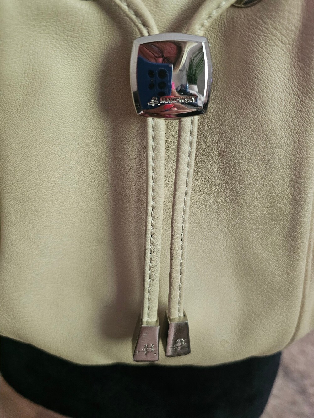 B. McKowsky Cream Drawstring Bucket Shoulder Bag - Picture 3 of 12